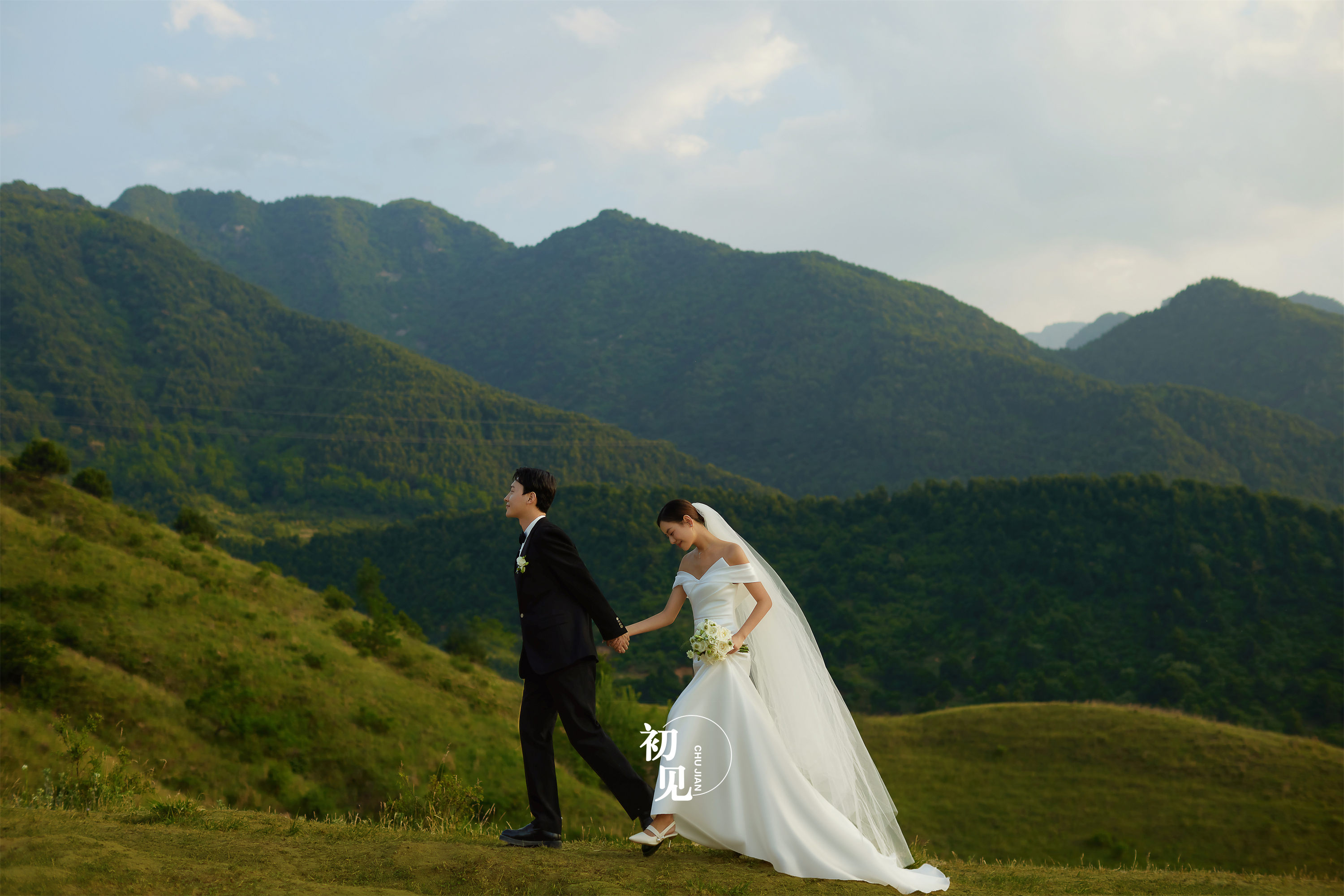 初见内外景 一价全包婚纱照