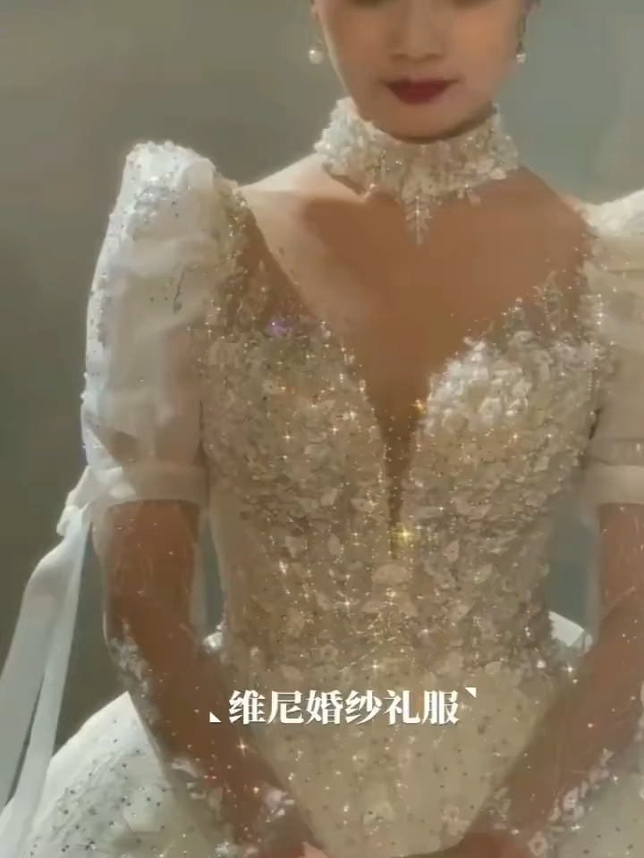 梦幻公主系列高端定制婚纱，礼服，伴娘服2套