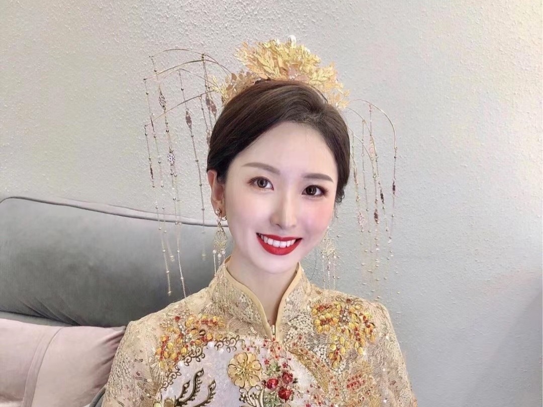 新娘必选套餐三妆面+三造型