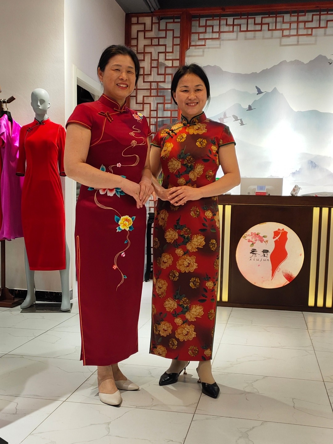 婚庆新娘妈妈婆婆装高端重磅真丝手绣花旗袍量身定制