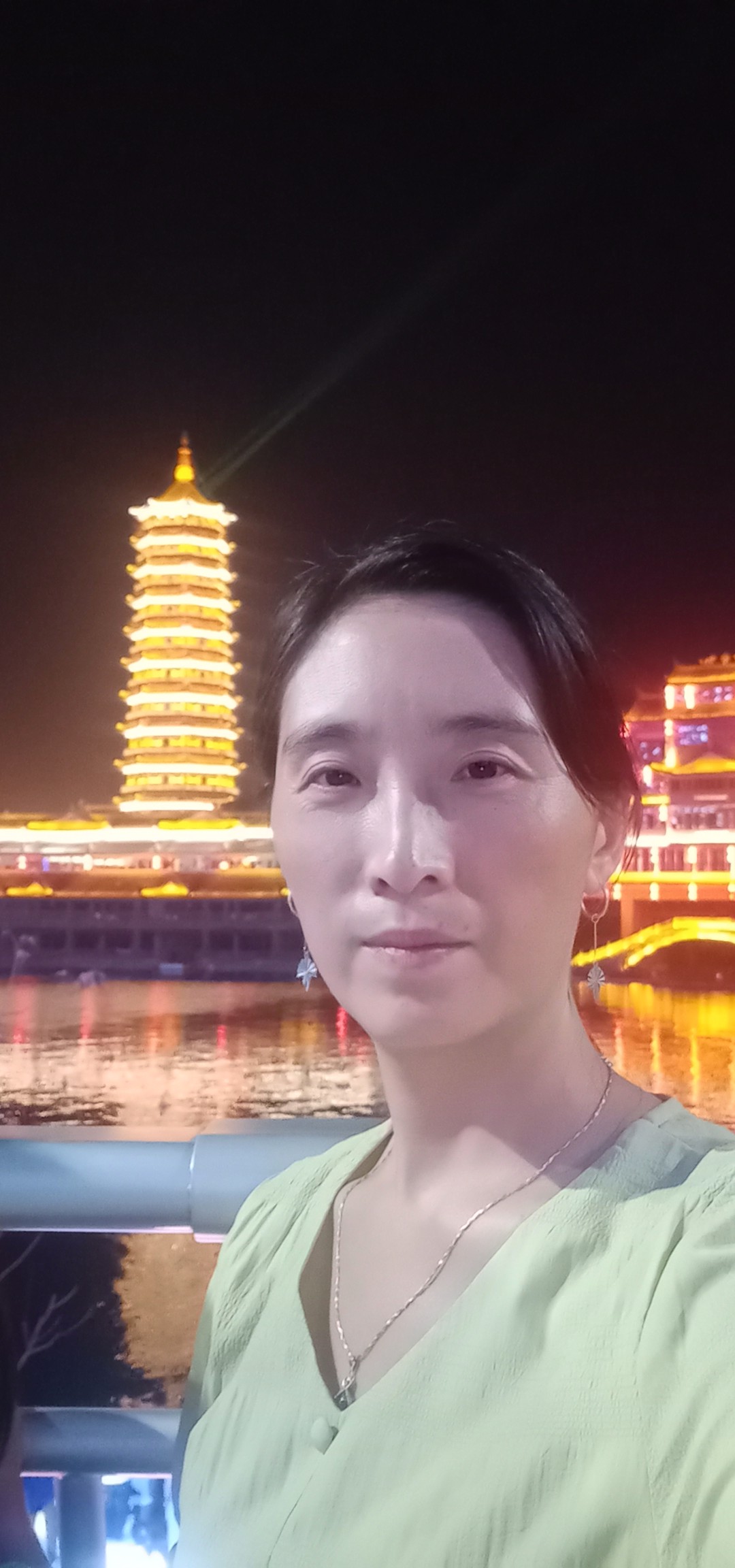 婚纱买还是租？新娘亲测网购1K+婚纱差强人意！