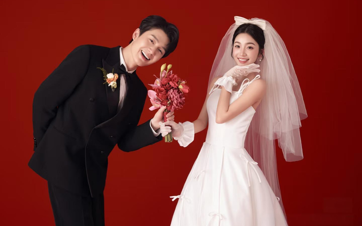 太甜了❤️红底喜嫁风婚纱照