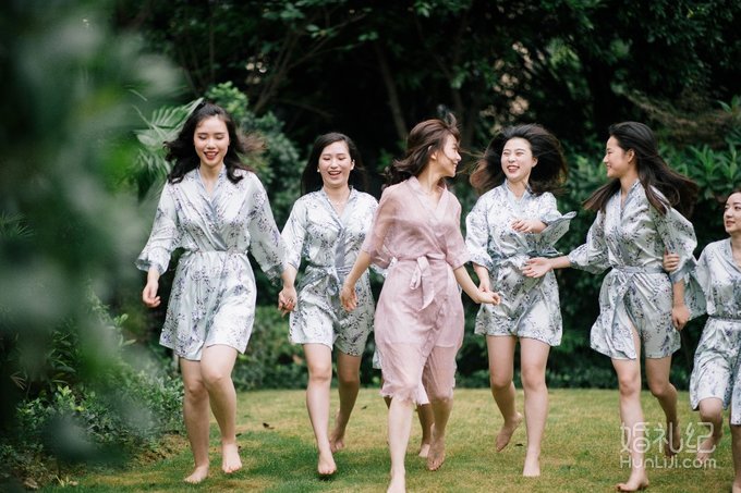 婚礼特别环节引宾客尖叫，开场演绎的第一支舞