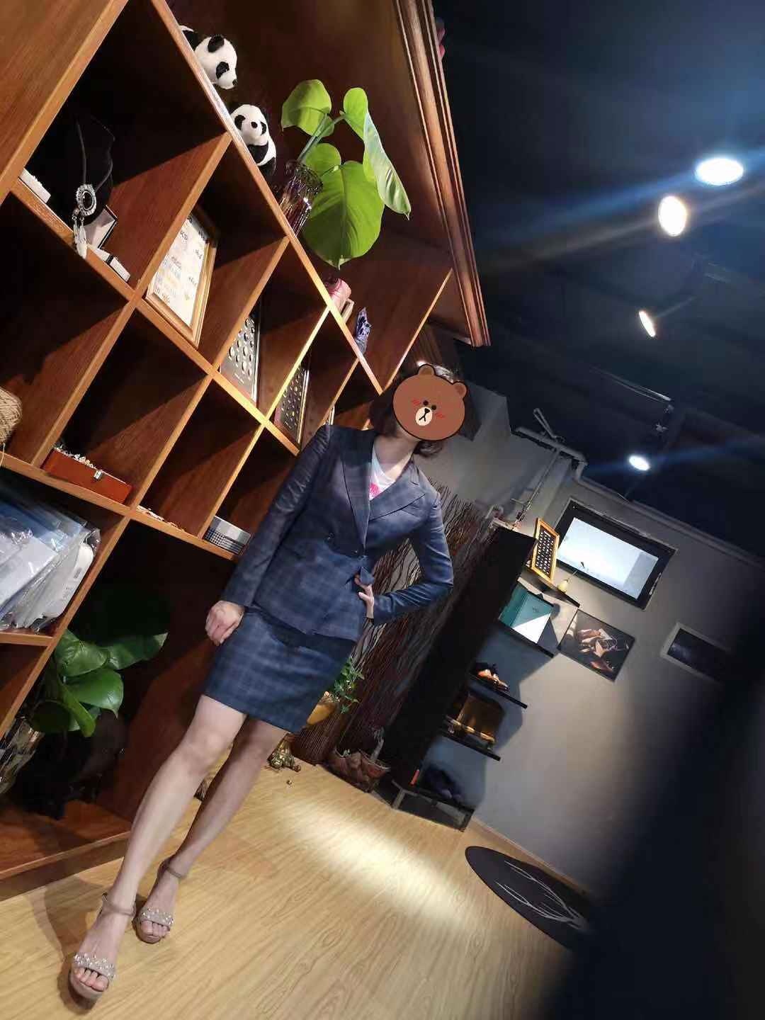 立人西服 几何婚纱高定