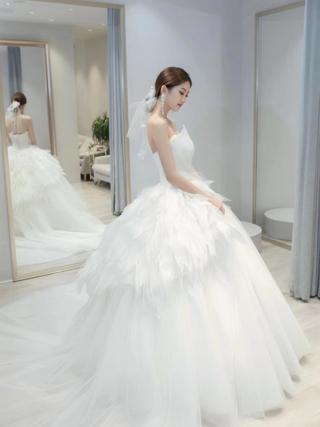 3680|女神专享婚纱套系+新娘跟妆