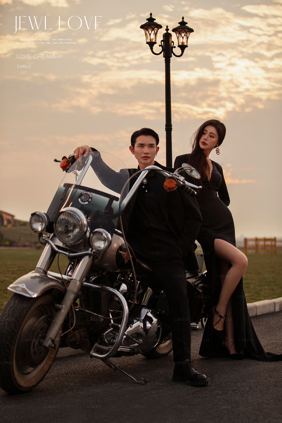 时尚复古机车婚纱照