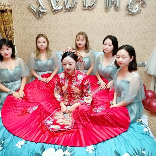 嫁给爱情的样子是真的很美的