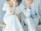 纯色背景，经典韩式婚纱照，唯美大气