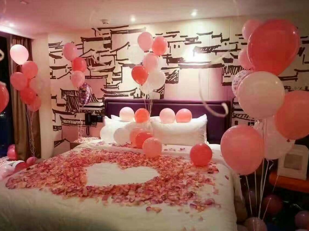新娘房布景氢气球氦气球新房布置