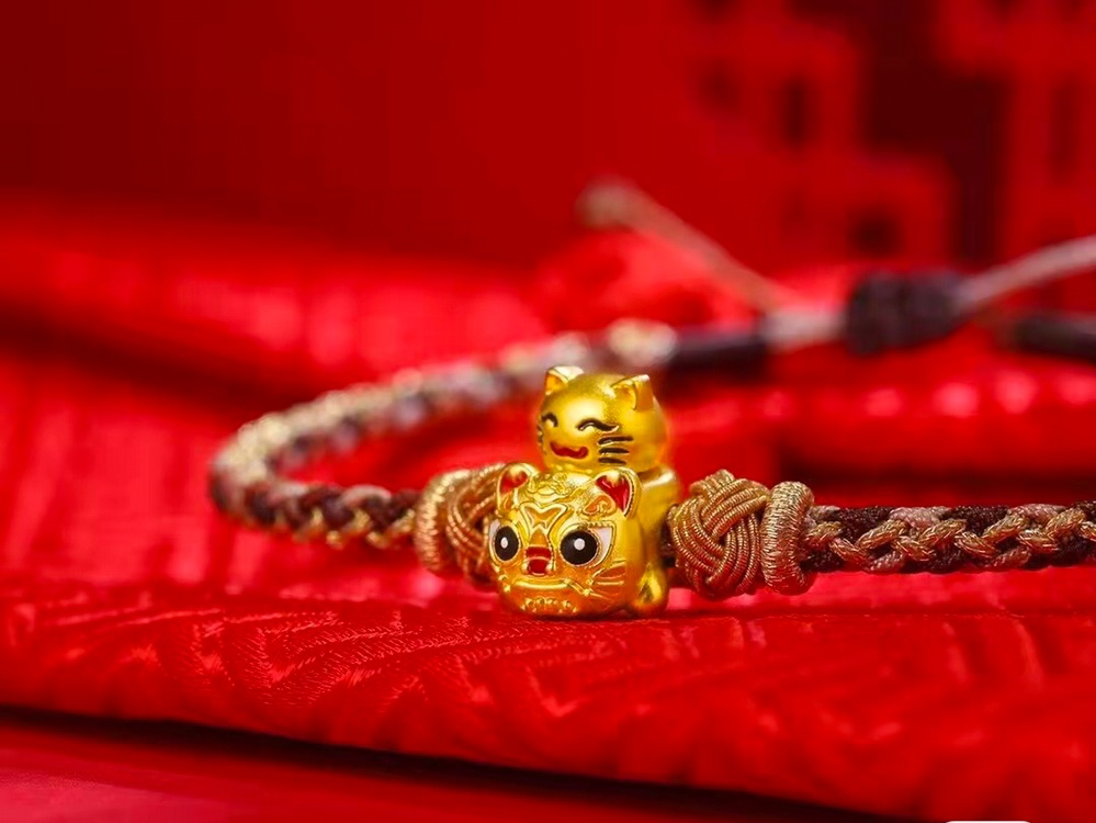 足金新品手鏈，精美小老虎