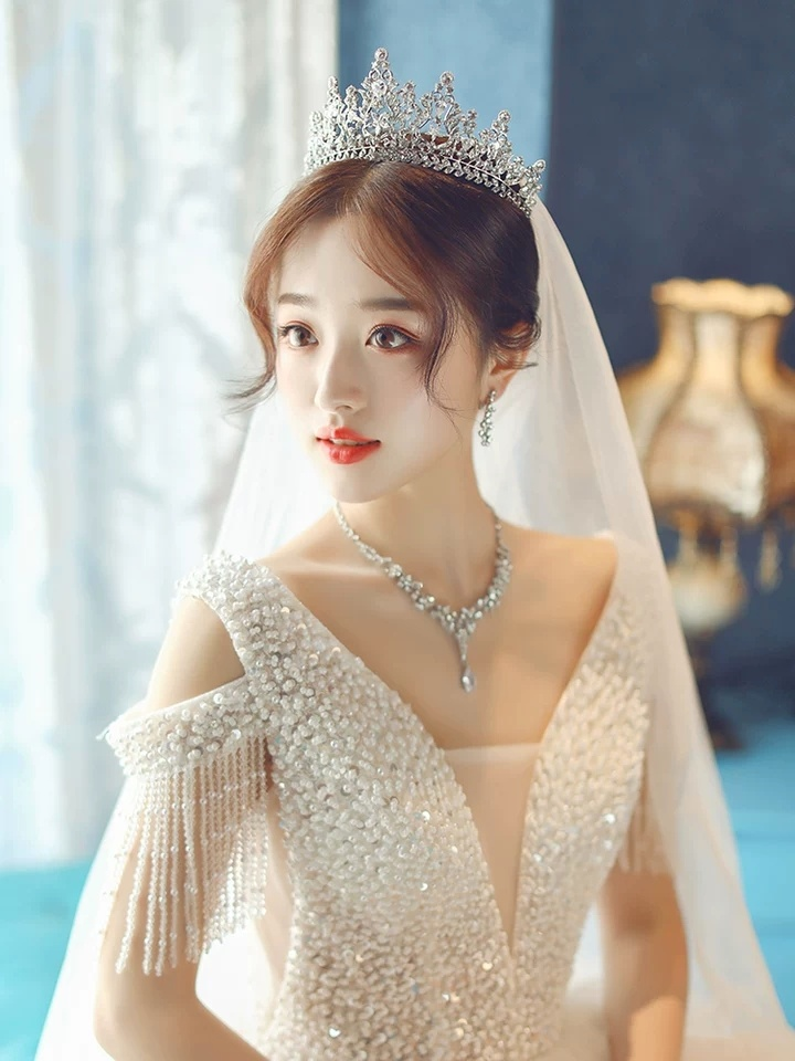 婚纱皇冠造型 