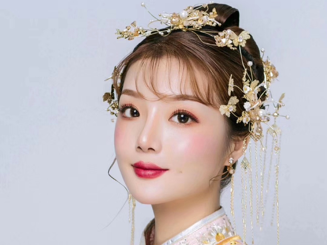 新娘跟妆送婆婆妆，各种婚纱造型