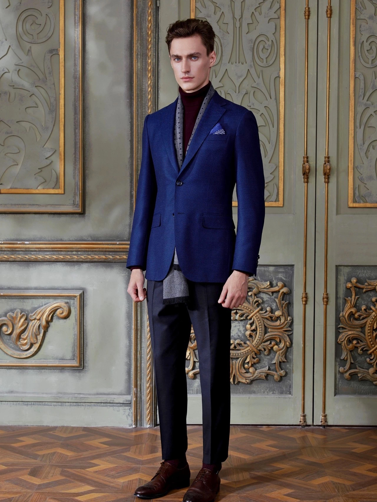 【时尚英伦马甲三件套西服套装】