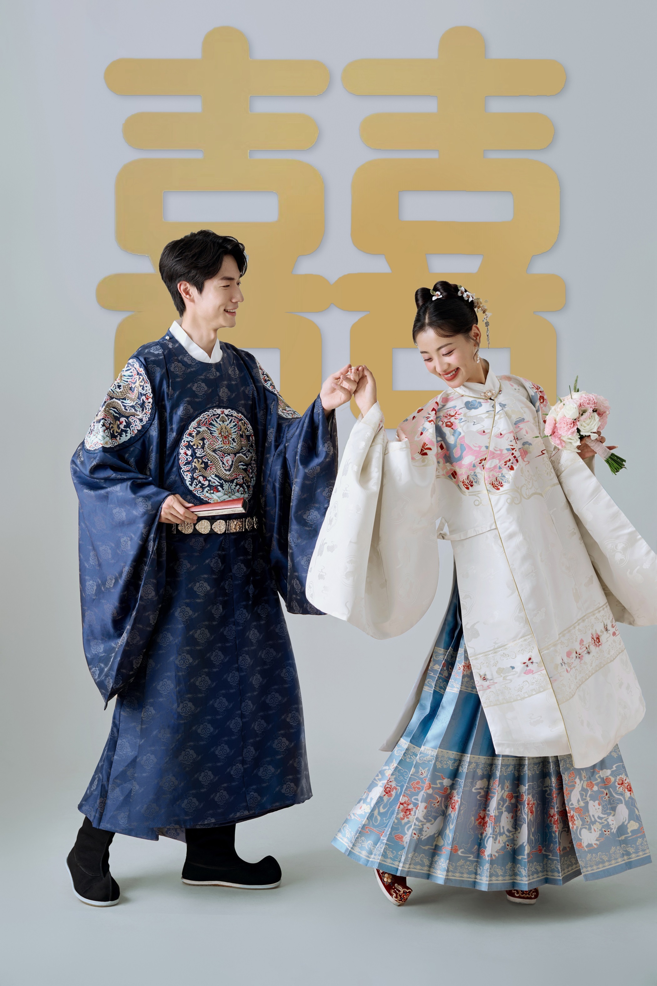 〔超性价比〕室内婚纱照+双内景+精修12张