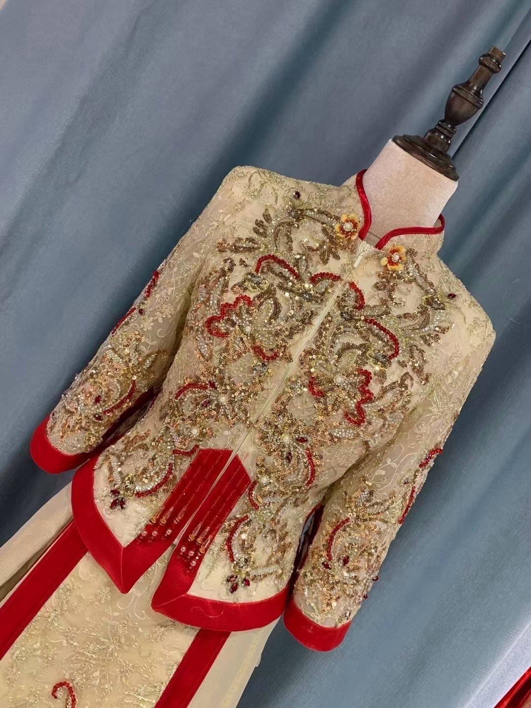 新款新娘金色秀禾服缎面婚纱丝绒敬酒服