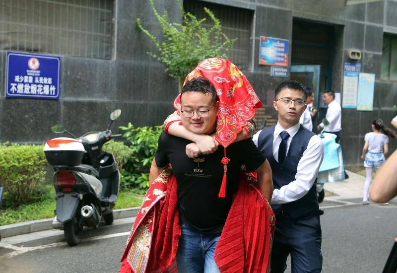 【结婚，两个人】历时近两年，我们终于结婚了