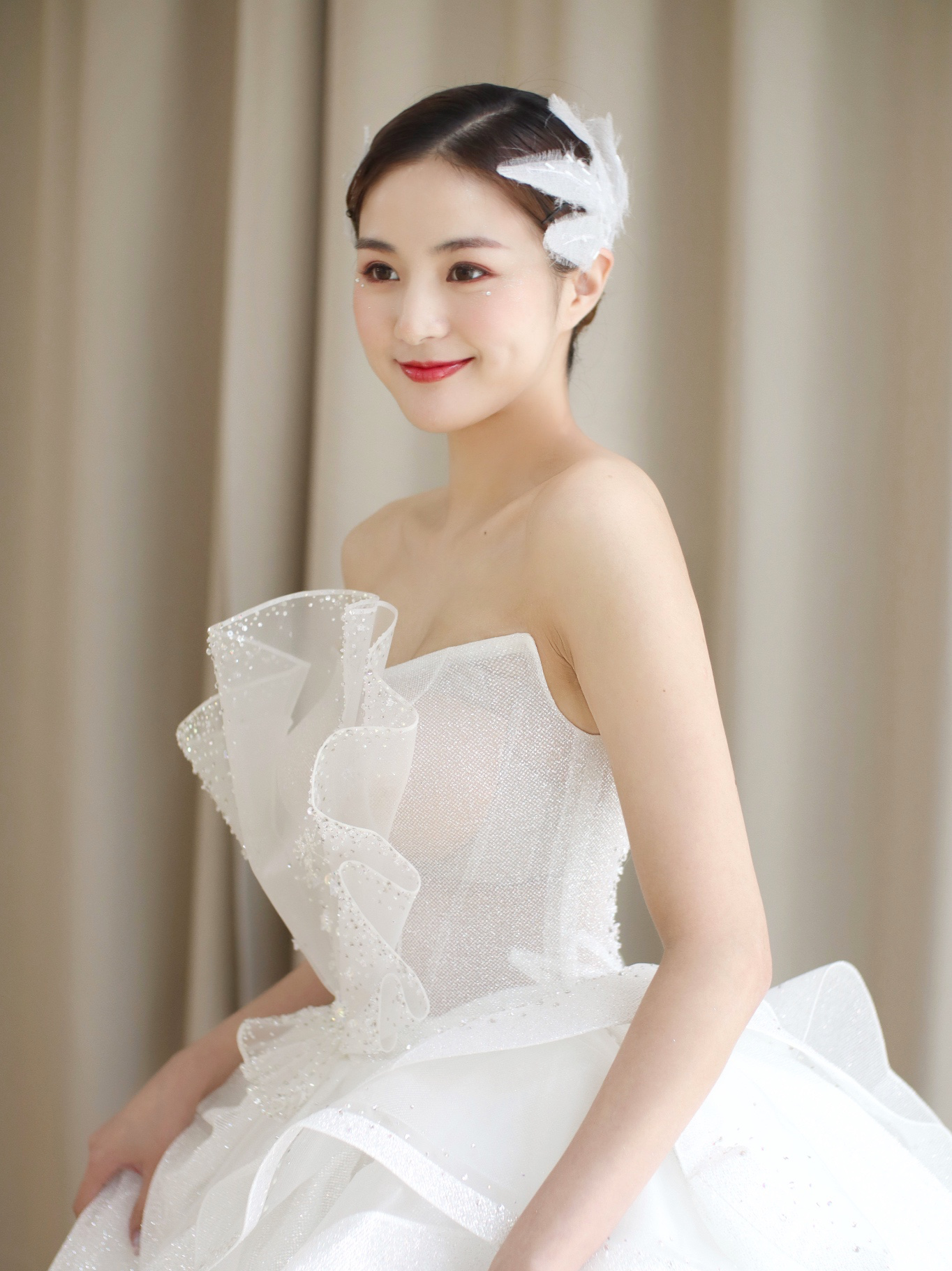 【未末婚纱】美国品牌婚纱+进口马来褂8件套