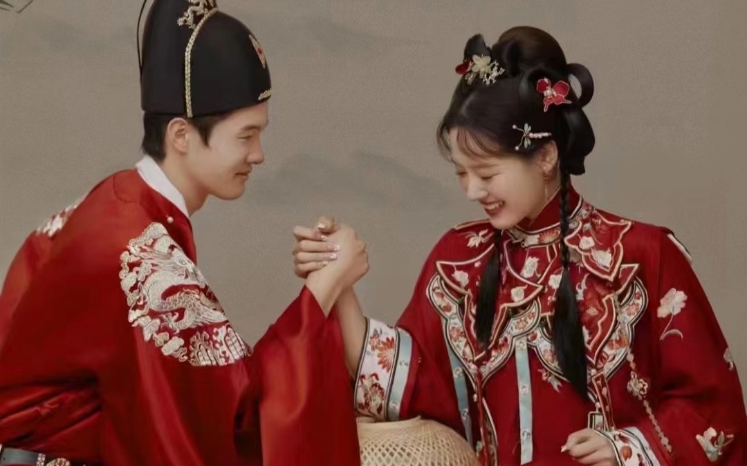 新中式婚纱照主题风