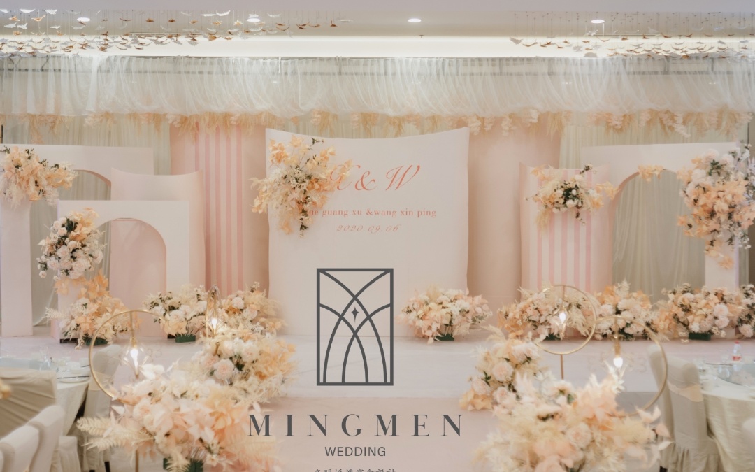 简约大气的香槟色婚礼，温馨浪漫。