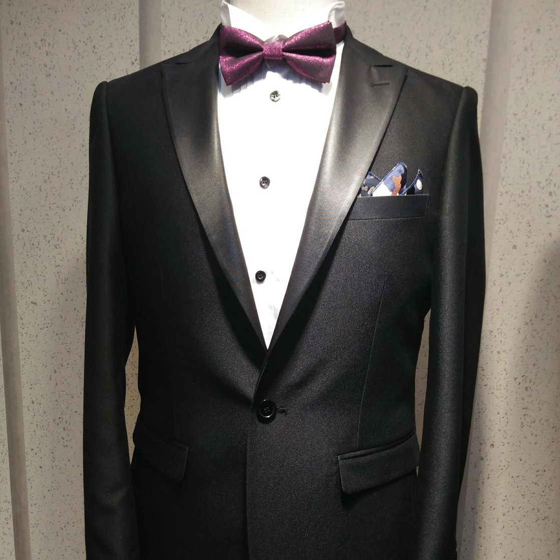 null品臻高端男士西服定制