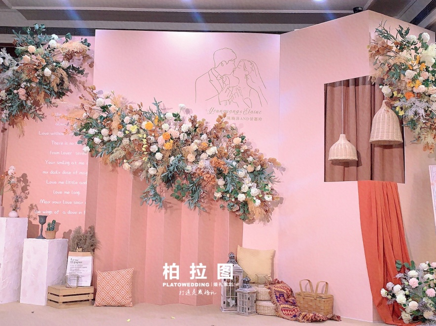 小预算室内婚礼布置留影区签到区布置