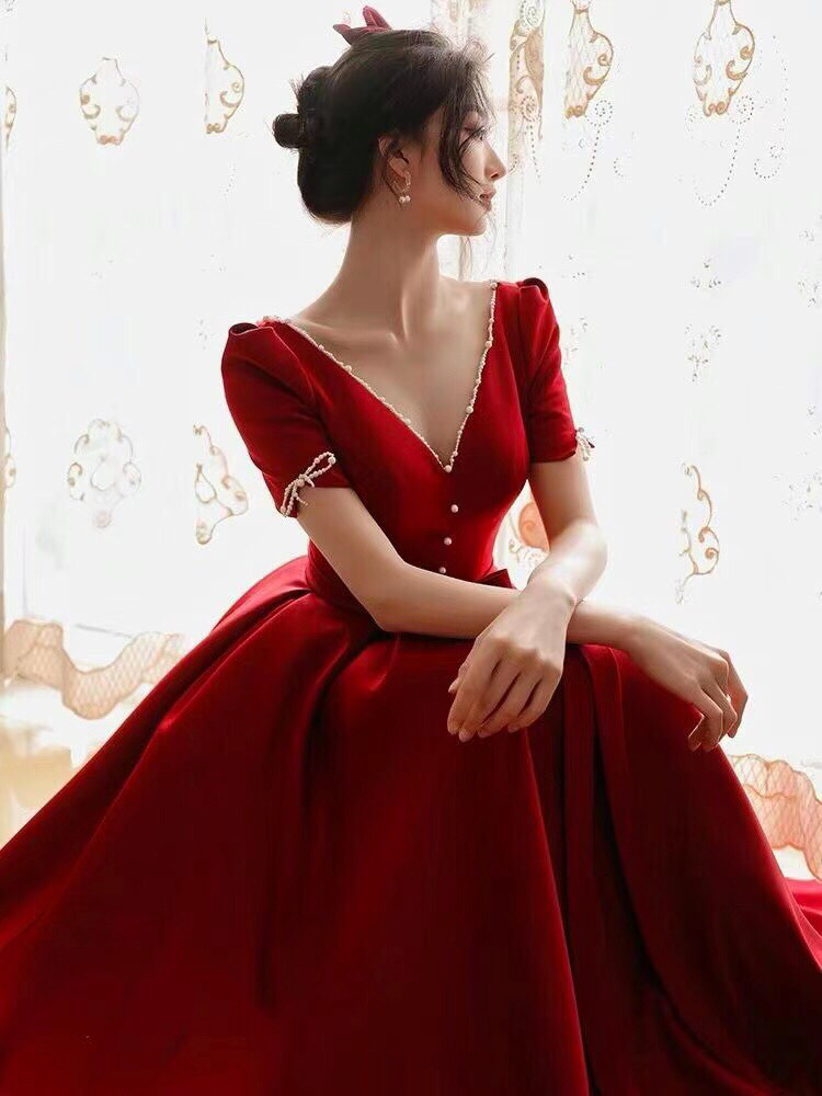 公主风高腰线敬酒礼服