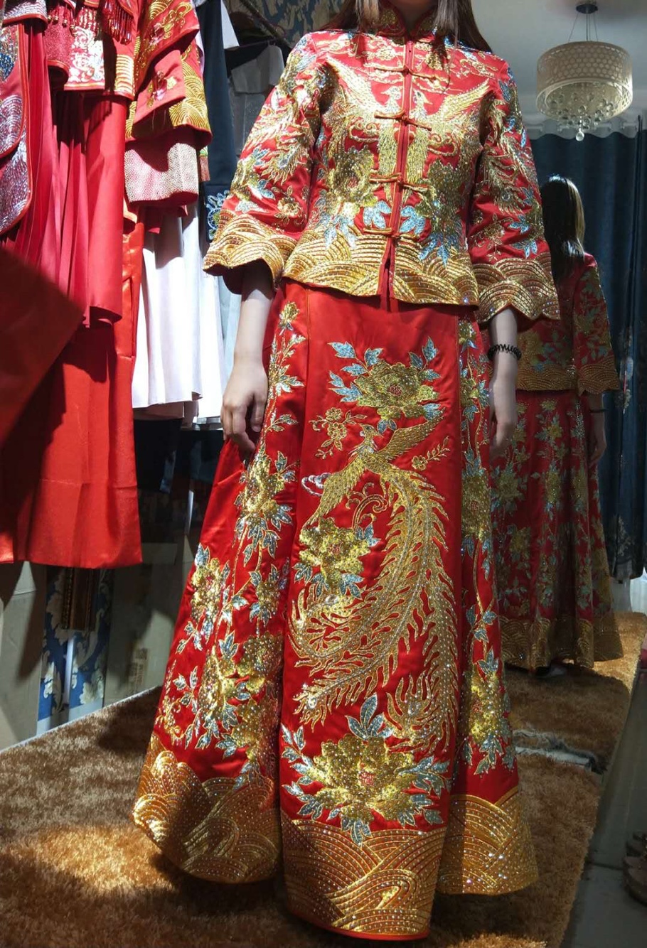 ＃最美新娘   九百块搞定上轿服和两套白纱