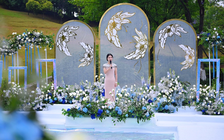 原创台词+简约轻松风格主持+配乐+DJ