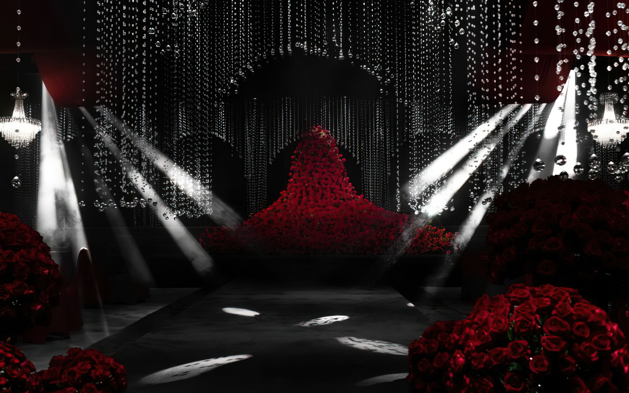 红色系水晶吊顶