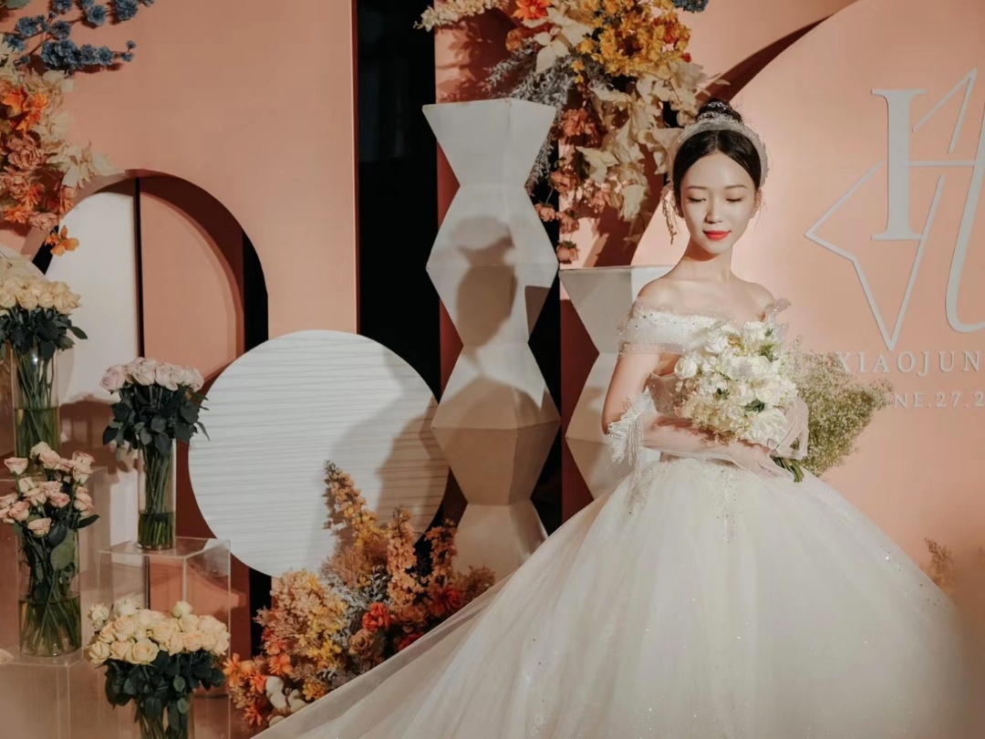 精品推荐总监档新娘全程跟妆造型