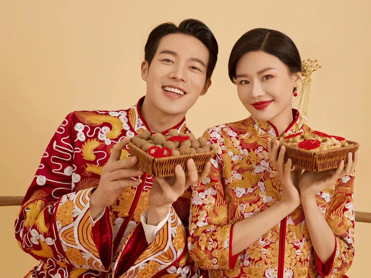 《印象元素》中式秀禾系列婚纱照