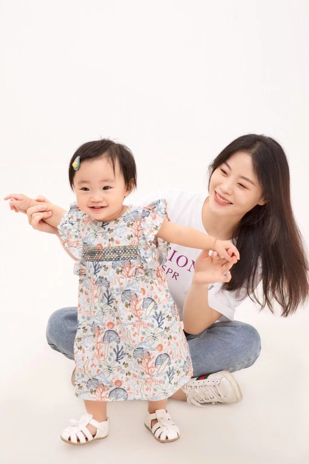 薇雅婚纱 特惠全家福套系