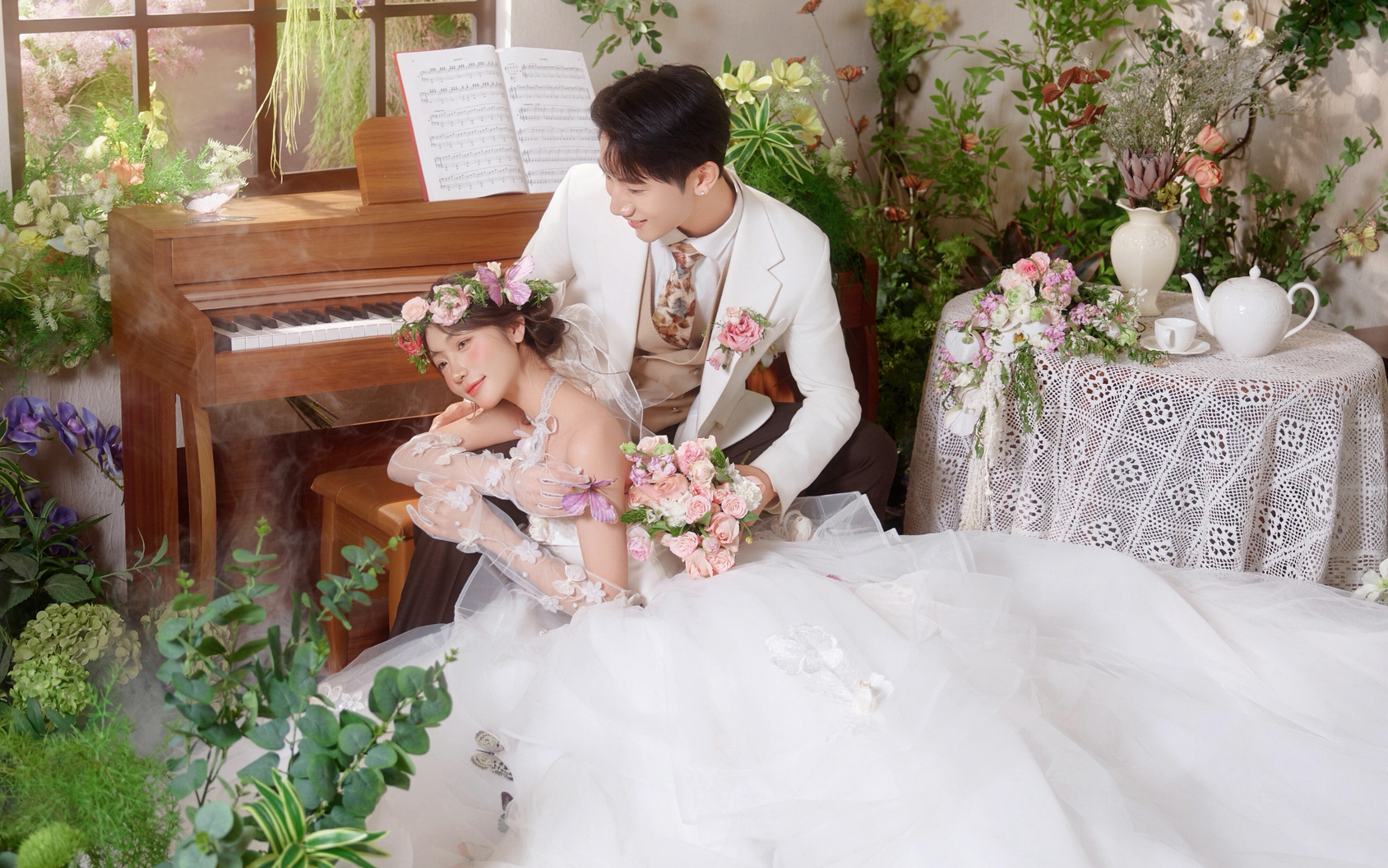 【期待已久的蝴蝶公主婚纱照】