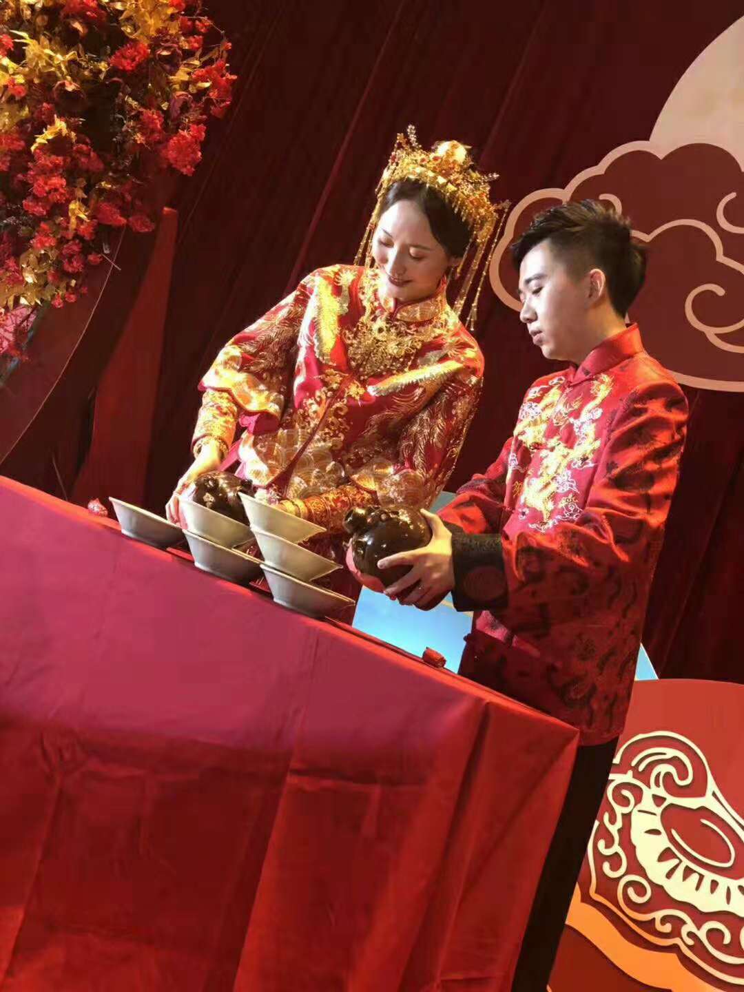 奥黛丽婚纱_奥黛丽赫本婚纱图片(2)