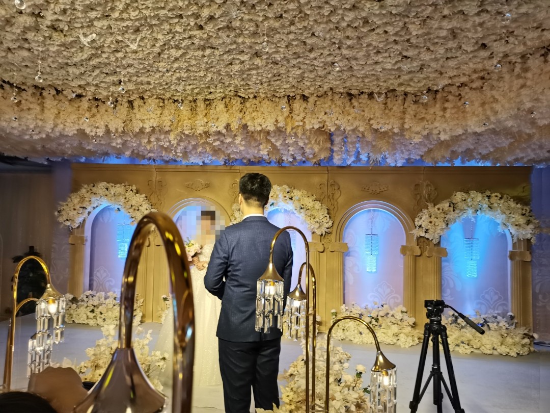 香檳色配上水晶珠鏈 高端大氣上檔次