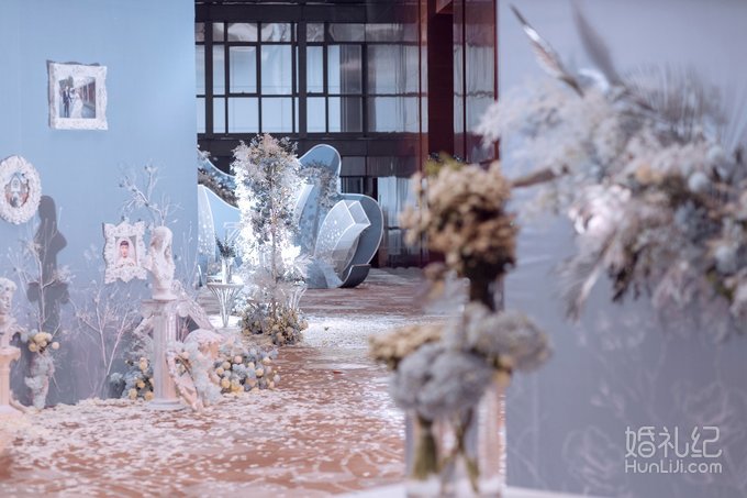 婚礼特别环节引宾客尖叫，开场演绎的第一支舞