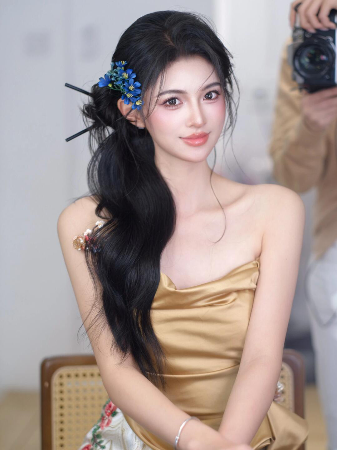 980跟妆师【光含跟妆人员可4个妆造，服装另算】