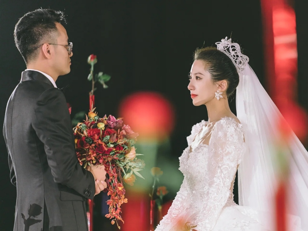 全天婚礼跟妆 +赠送 2妈妈妆  1新郎妆