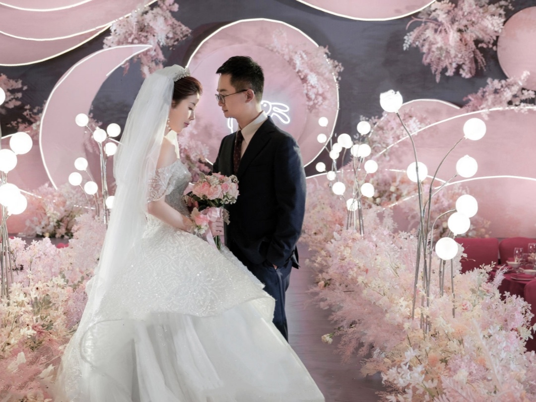 幸福嫁日--粉色兔子婚礼