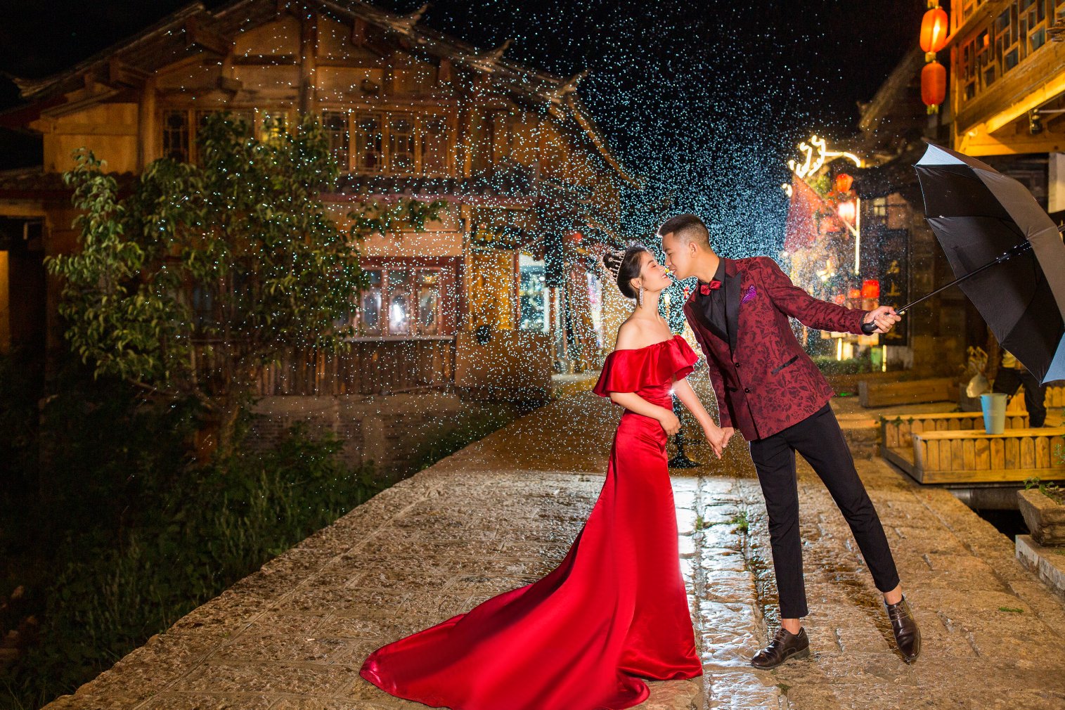 丽江丨把婚照拍成画报🌈 
🌟 初见映画原创摄影