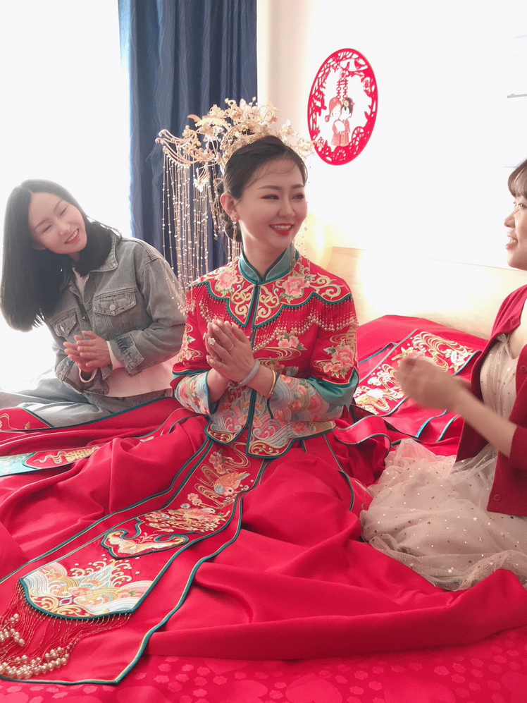 新款精美（秀禾+拖尾+敬酒+男士西裝）
