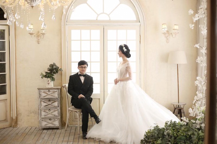 上海定做婚纱_上海婚纱摄影器材展