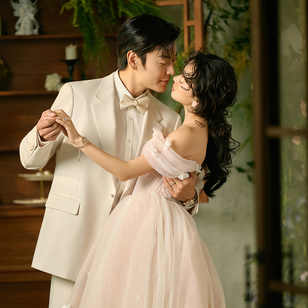 PURUN婚紗攝影·時(shí)尚個性·私人定制婚紗照