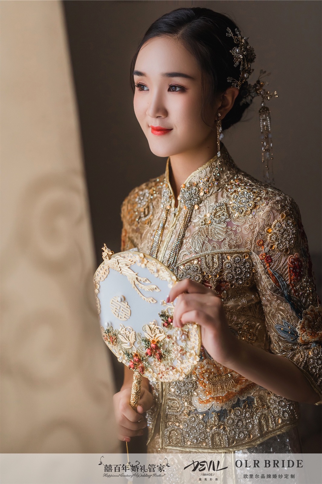 欧里尔品牌婚纱定制