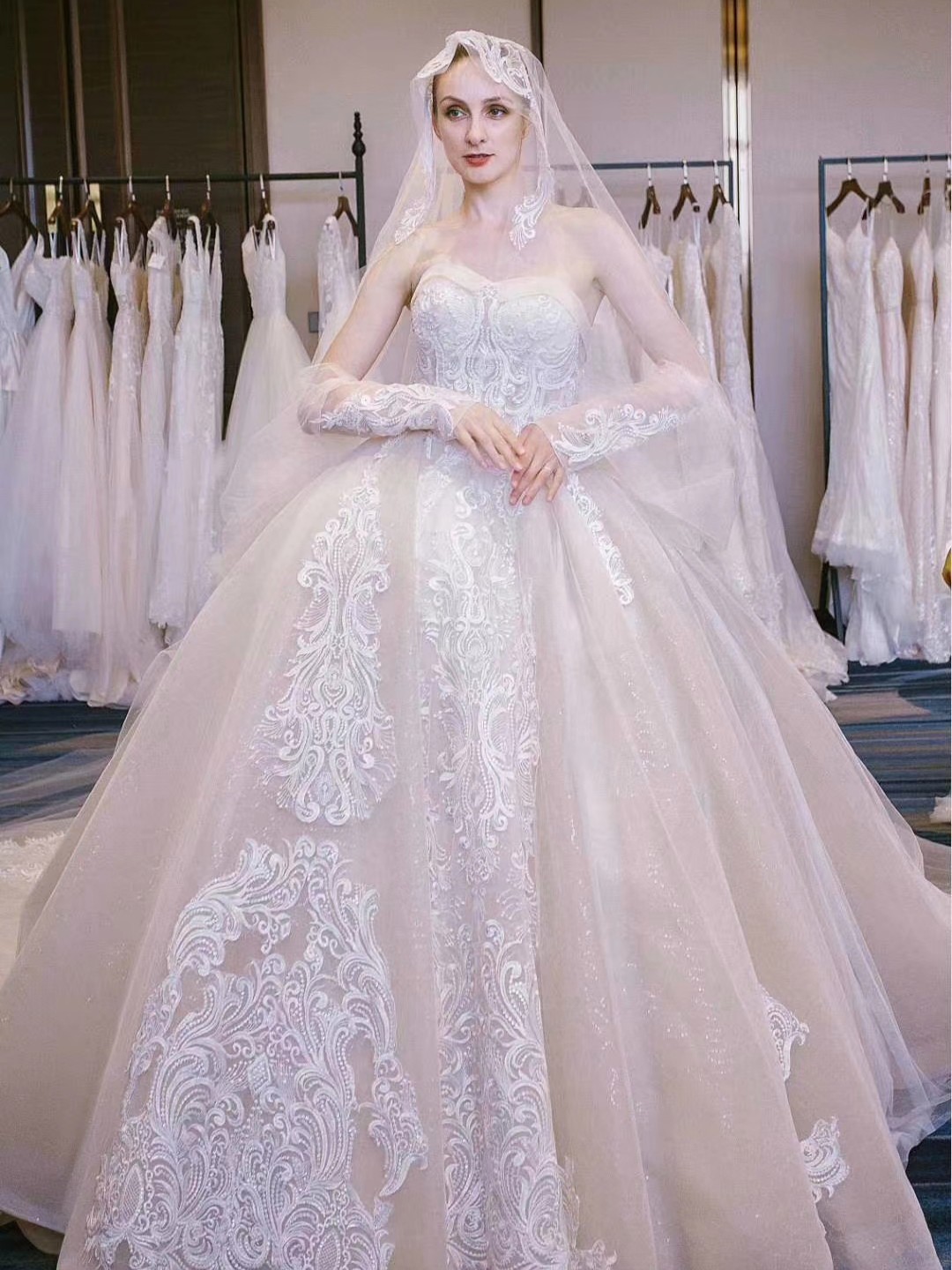 【黛妃婚纱礼服•西服定制】新娘质感时尚主纱