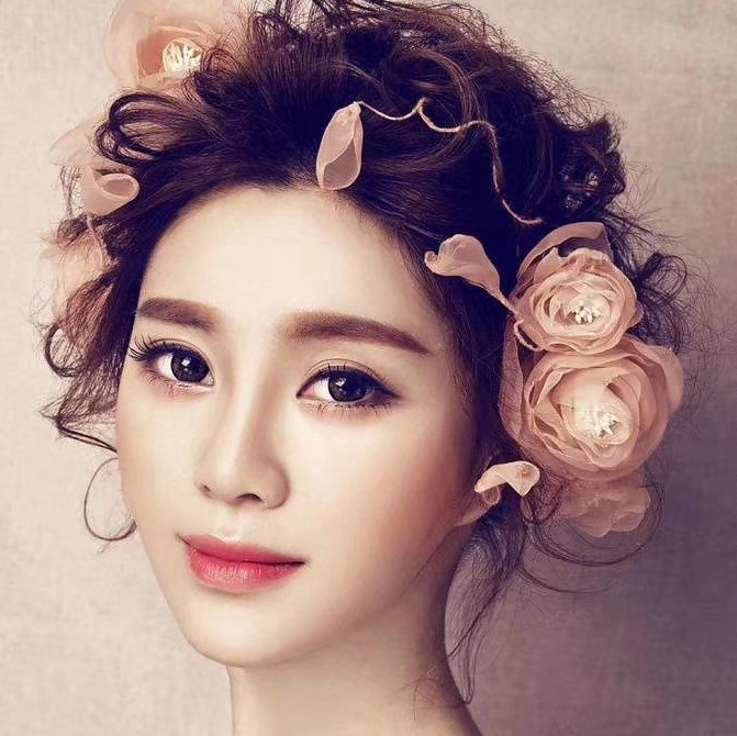 沐沐美妝美甲婚紗館