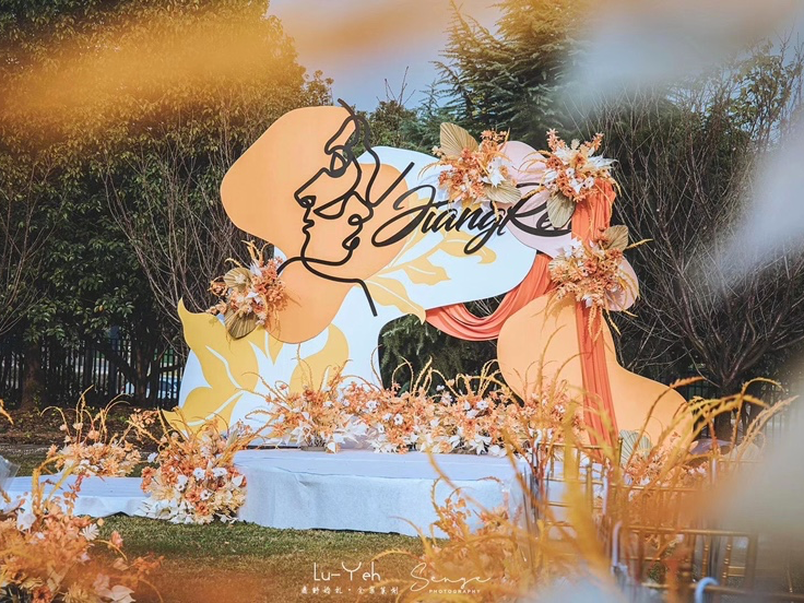 【超具性价比】主持人晓刚户外婚礼｜轻松自然