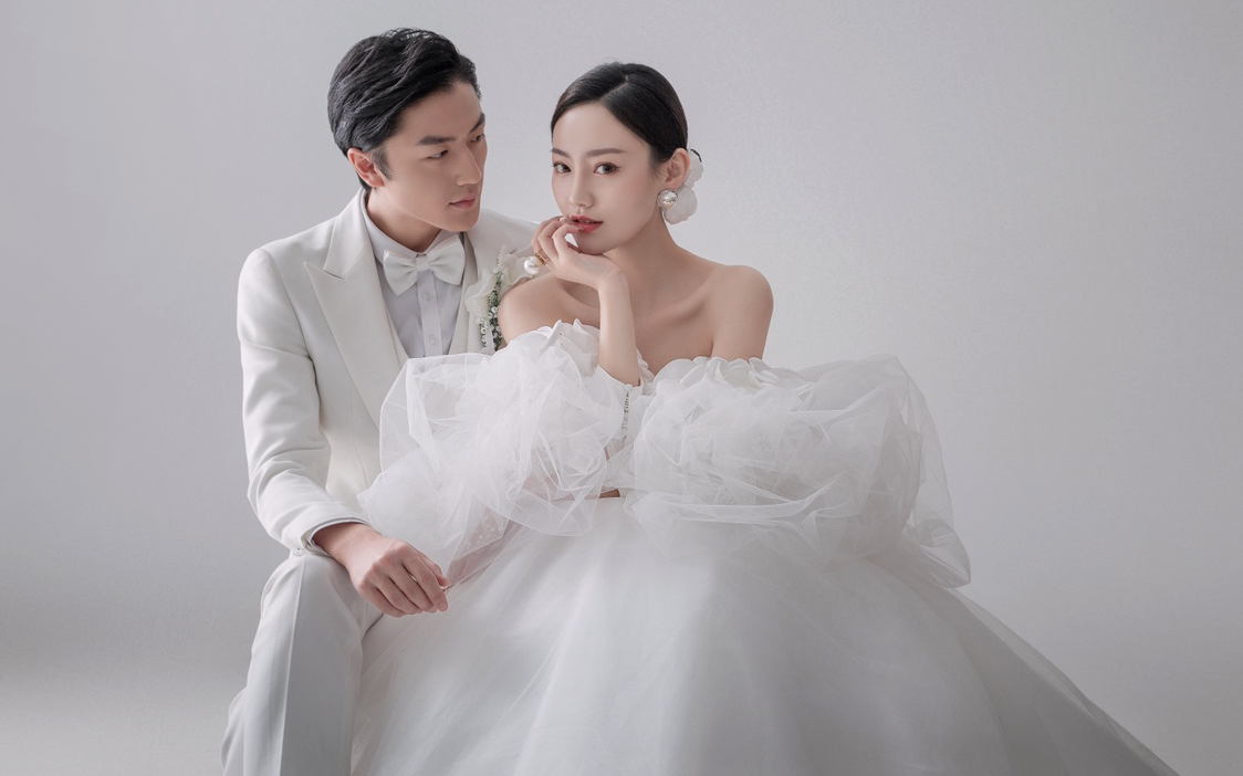 高定内景白纱，简约经典唯美婚纱