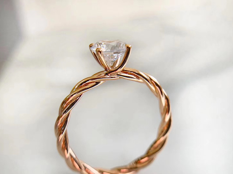 藤蔓 爱的交织玫瑰金简单四爪80分 昆明定制