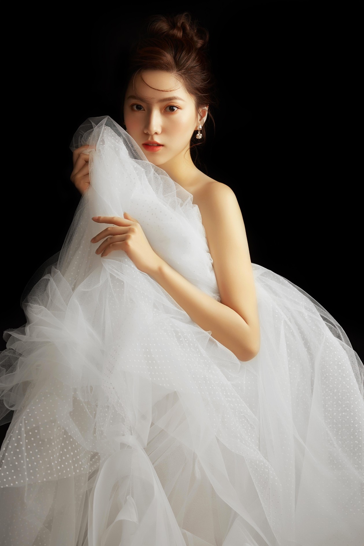 创作全新拍摄理念，高定婚纱西装拍摄